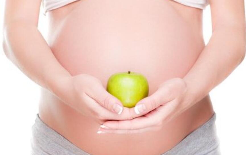 怀孕时的宝妈们应该如何选择衣服？怎样看起来更得体？